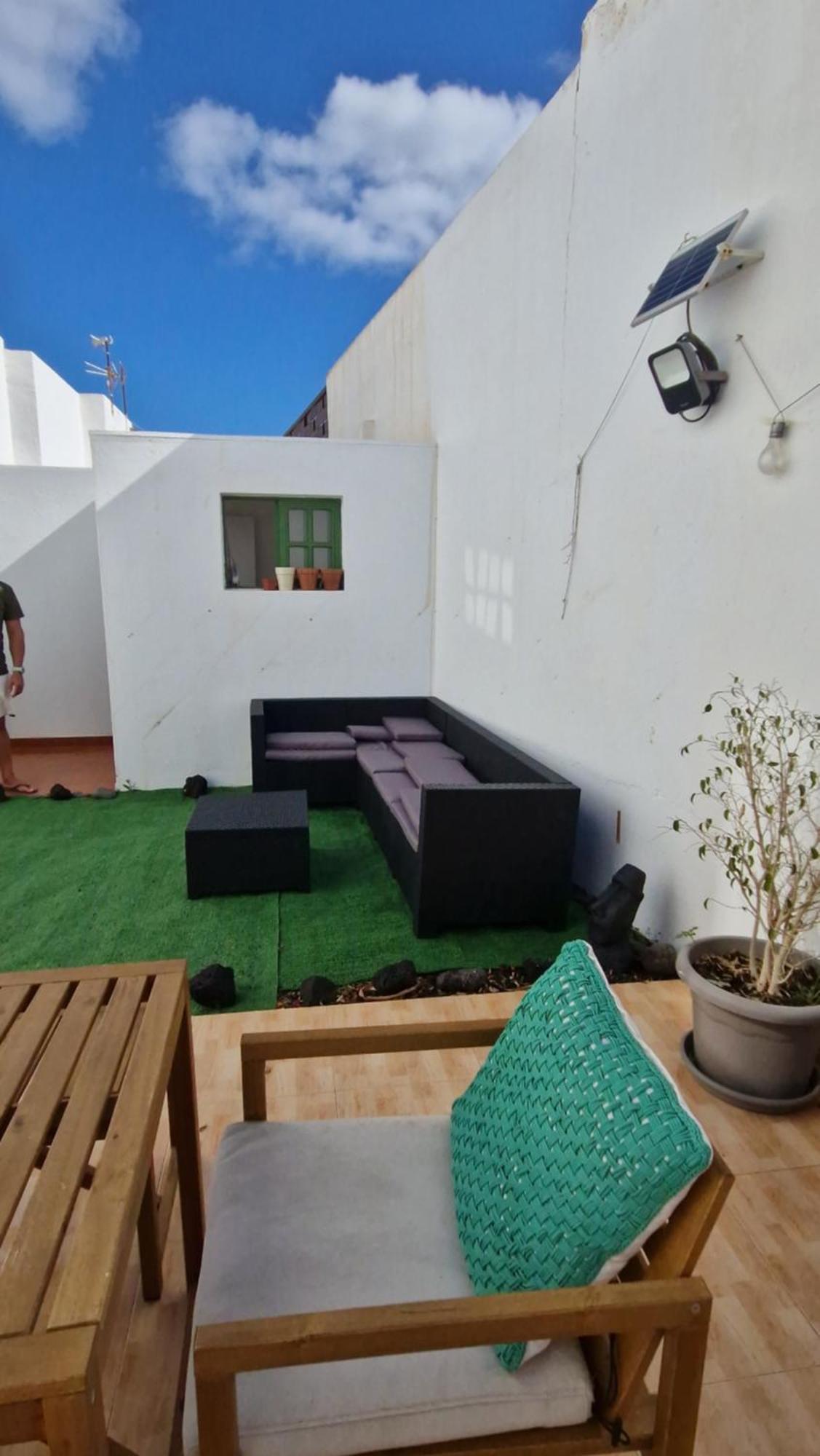 Lukite House Apartment Tías Екстериор снимка